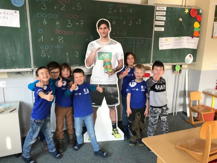 Das Märchen Wird Wahr! Grundschule Und Handballclub Holen dedans Projekt Märchen Grundschule