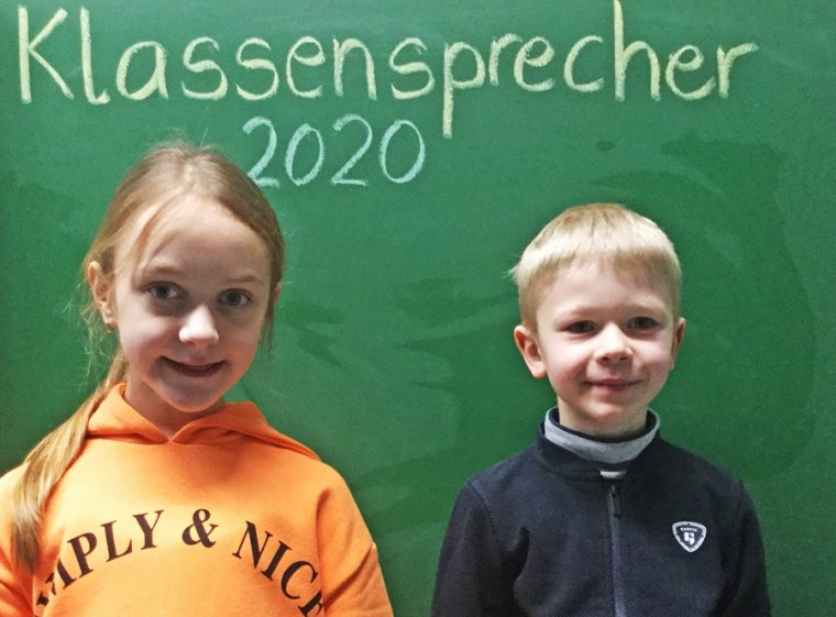 Die Neuen Klassensprecherinnen In Der Grundschule tout Projekt Froschkönig Kindergarten