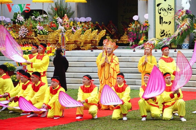 Eindruck Des Gründers Der Vietnamesischen Buddhistischen destiné Buddhistische Feste