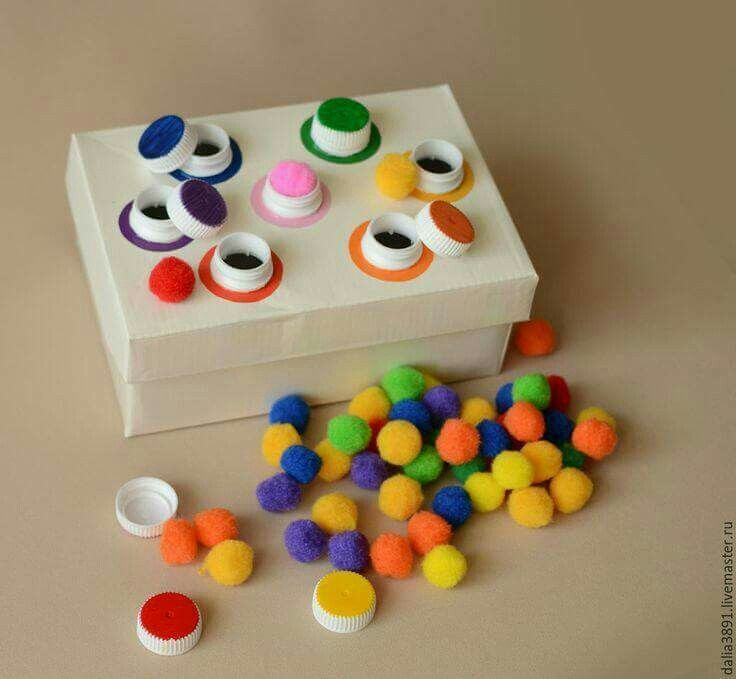 Farben Zuordnen – Spiel Für Kleinkinder | Montessori tout Farben Lernen Spiele