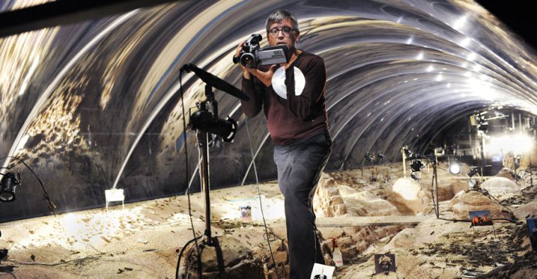 Heuschrecken | Schauspielhaus Zürich encequiconcerne Heuschrecke Kreuzworträtsel