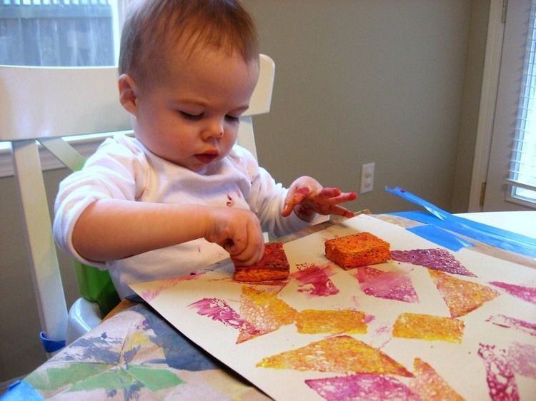 Mit Schwämmen In Verschiedenen Formen Malen | Toddler Art à Malen Mit Kindern Ideen