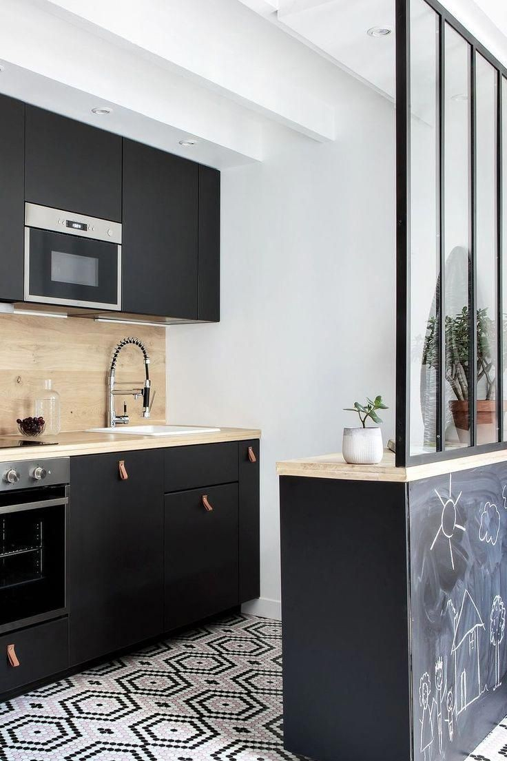 Petite Cuisine Noire Et Verrière – Le Journal De La Maison destiné Cuisine Pour Les Petit Petite Cuisine Noire Et Verrière – Le Journal De La Maison destiné Cuisine Pour Les Petit