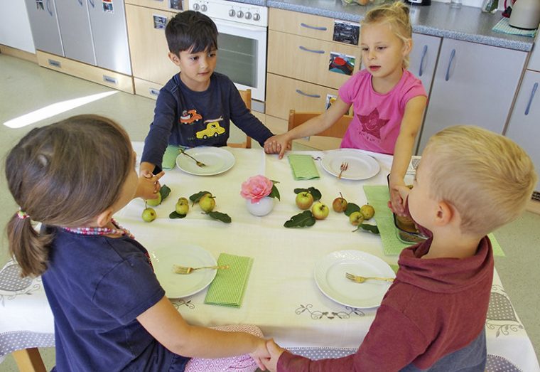 Seelenkost: Beim Kochen Und Am Tisch Zur Ruhe Kommen destiné Kindergarten Kochen