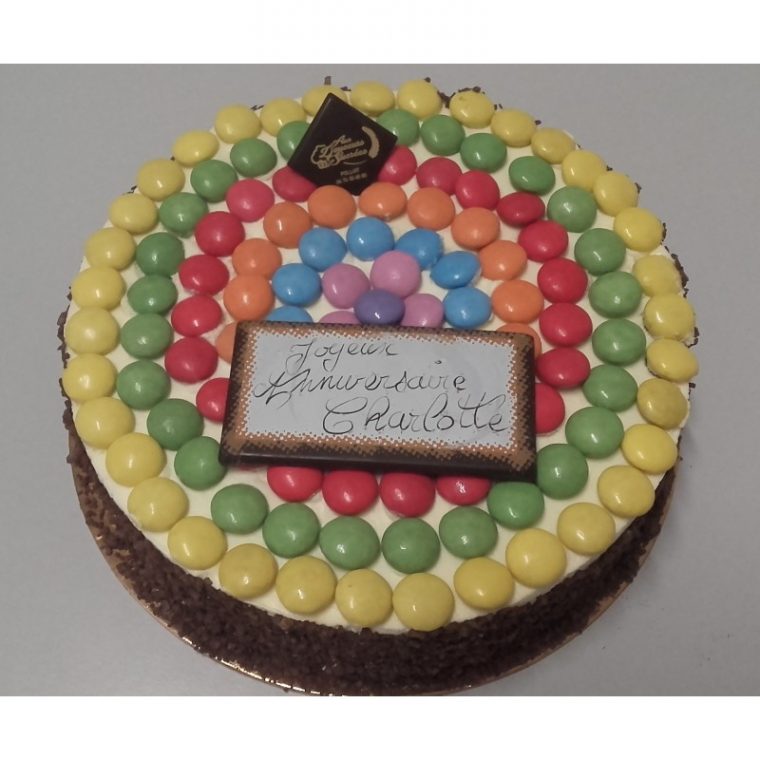 Smarties Gâteau D'Anniversaire – Aux Douceurs Sucrées avec Gateau D Anniversaire Smarties Gâteau D'Anniversaire – Aux Douceurs Sucrées avec Gateau D Anniversaire
