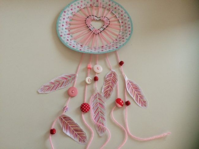 Traumfanger-Basteln-Kinder–Kartonteller-Pink-Herz-Feder encequiconcerne Traumfänger Basteln Kinder
