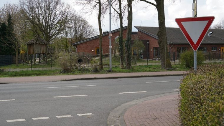 Verkehrszeichen-18 serapportantà Hamsterkiste Verkehr