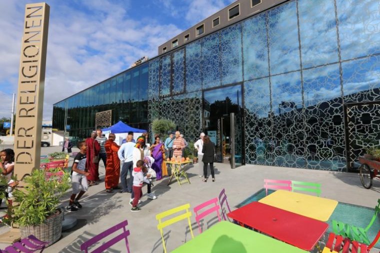 Verschiedene Religionen Unter Einem Dach – Haus Der pour Verschiedene Religionen