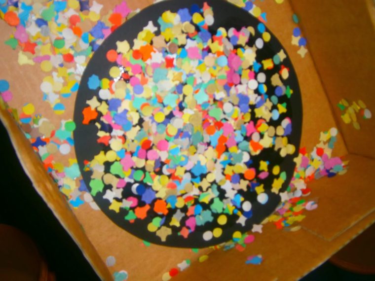 Zauberhafte Basteleien: Das Konfettibild Extra Für concernant Kleinkinder Basteln