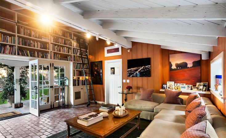 A Fairytale Red Barn Conversion In Malibu — The Nordroom destiné Malibu Mansion (Fivem Convert) A Fairytale Red Barn Conversion In Malibu — The Nordroom destiné Malibu Mansion (Fivem Convert)