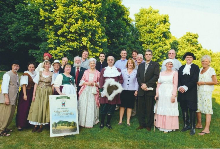 Célébration Du 300E Anniversaire De La Concession De La serapportantà Image Sequentielle Anniversaire Célébration Du 300E Anniversaire De La Concession De La serapportantà Image Sequentielle Anniversaire