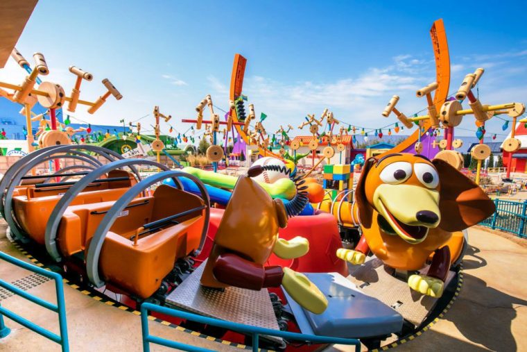 Disfruta De Las Atracciones De Toy Story En Disneyland pour Jeu Zigzag Disneyland Paris