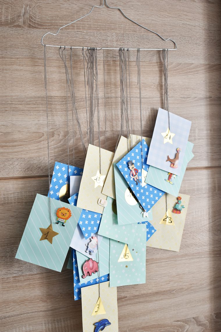 Diy, Un Calendrier De L'Avent Fait Maison Simple Et Rapide destiné Patron Maison De L&#039;Avent