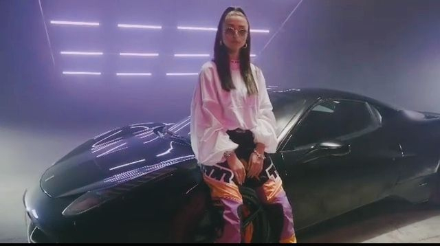 Épinglé Par Emma Sur Eva Queen | Chanteurs Célèbres, Queen intérieur Phot Eva Quenn A Imprimer