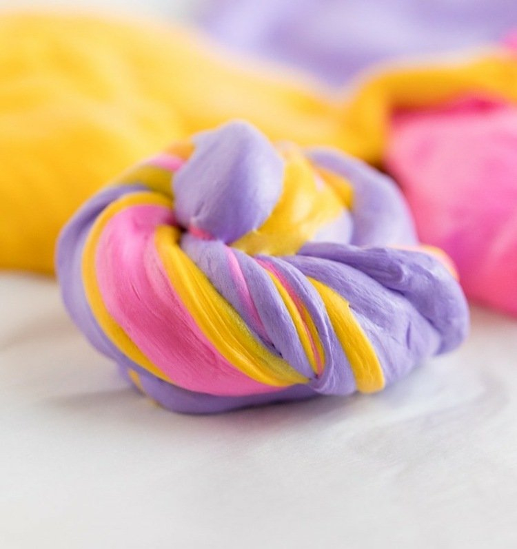 Fluffy Slime Selber Machen: 3 Rezepte Für Fluffige serapportantà Knete Selber Machen Rezept Und Anleitung