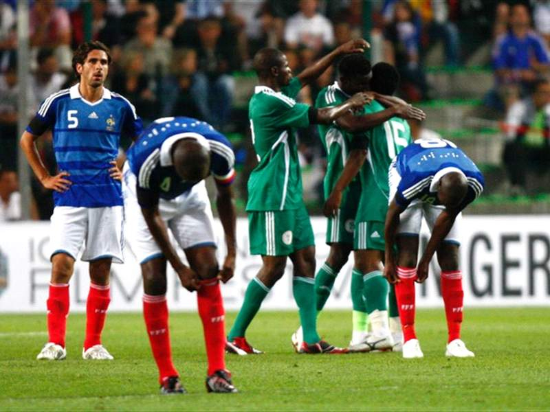 Joseph Akpala Goal Sees Nigeria Shock France | Goal serapportantà Akpala En Francais