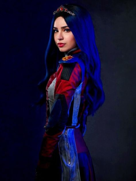 Les 24 Meilleures Images De Descendants En 2020 | Les avec Evie Personnage Dans Descendants