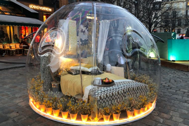 Location D'Un Igloo En Dur : Le Lightnight En Polycarbonate dedans I Comme Igloo