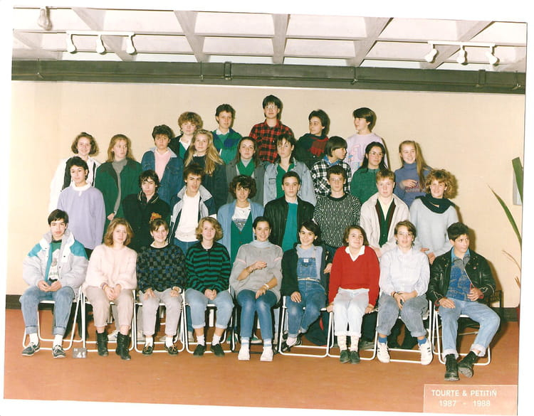 Photo De Classe Seconde 10 De 1987, Lycée Albert Einstein avec La Classe De Fanette