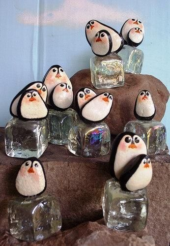 Rock Crafts, Painted Rocks, Penguin Rock concernant Pierre Lozere Et Pinguin