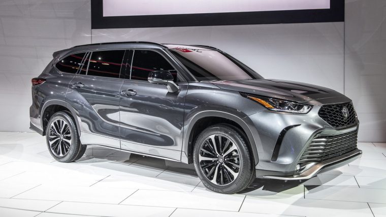 2022 toyota highlander xle owners manual