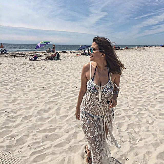 Betül K. Yıldız On Instagram: "I Love Being Fancy In The #Beach. 👑 # tout Undiesalleycom