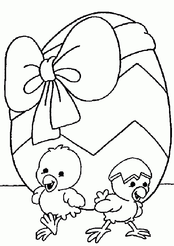 Coloriage De Deux Petits Poussins S'Amusant Devant Un Œuf De Pâques encequiconcerne Hugo L'Escargot Bricolage Paques