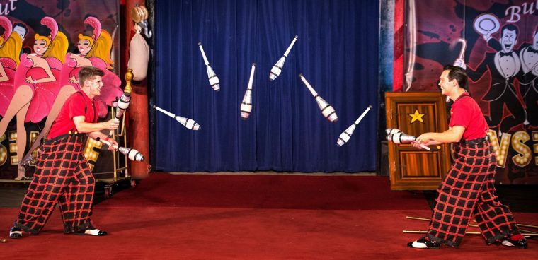 Juggling – Circus World Baraboo avec Circus Music 1 Hour Juggling – Circus World Baraboo avec Circus Music 1 Hour