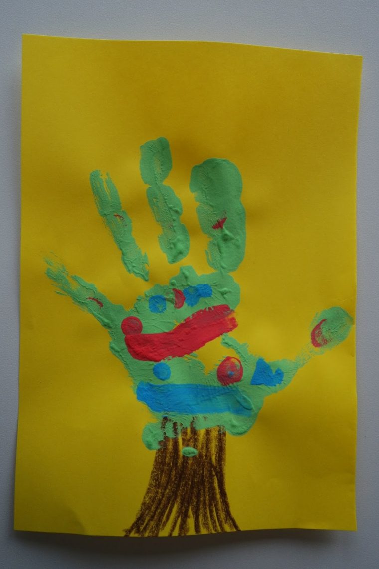 Pamelopee: Kinder Malen Weihnachtsbilder Mit Fingerfarben destiné Malen Mit Fingerfarben