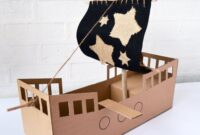bateau pirate en carton fabriquer