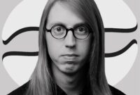 dylan mulvaney tampax